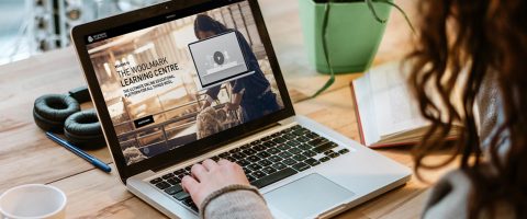 Woolmark-ELearning-laptop@2x-scaled Woolmark-ELearning-laptop@2x-scaled