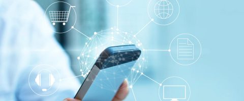 mobile-pay-retail-ecommerce-ts-100702883-large mobile-pay-retail-ecommerce-ts-100702883-large